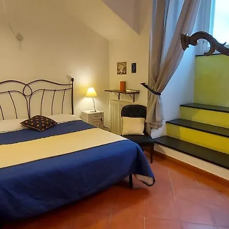 Palazzo Oddo Frühstückspension Albenga