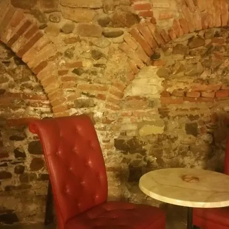 Palazzo Oddo Bed & Breakfast