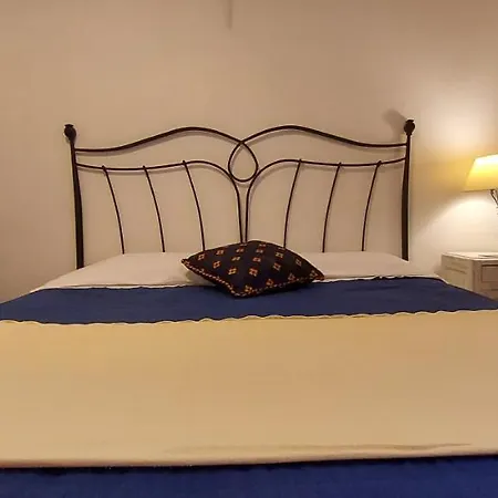 Palazzo Oddo Bed & Breakfast Albenga